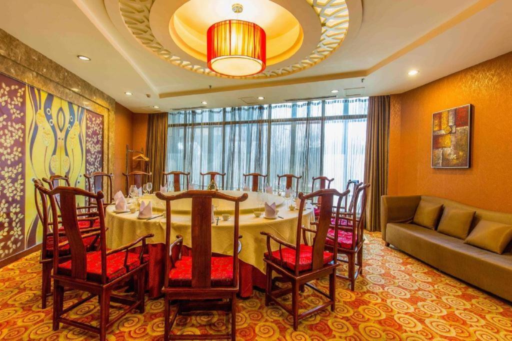 Changchun Garden Hotel Esterno foto